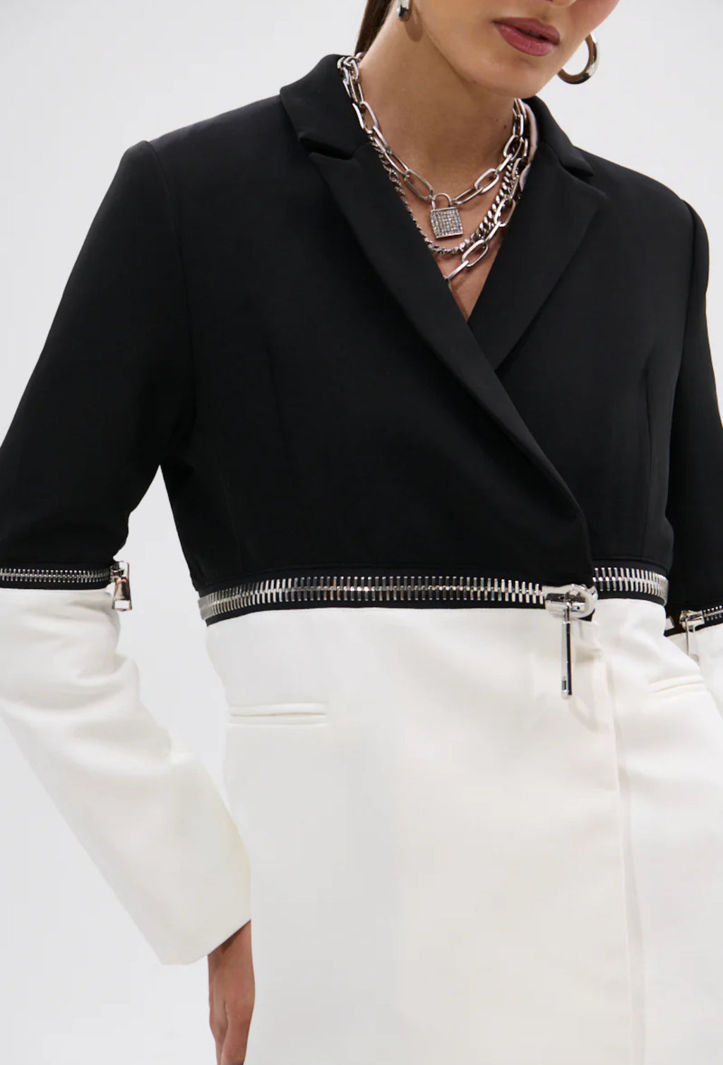 ZIPPER BLAZER